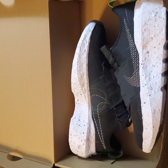Nike Crater Impact Sneakers sz 8.5M are NWT  black/gray/green/white. - Picture 10 of 14